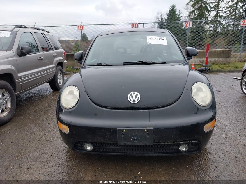 2000 Volkswagen New Beetle Gls 1.8L Turbo VIN: 3VWCD21C2YM419477 Lot: 43691170
