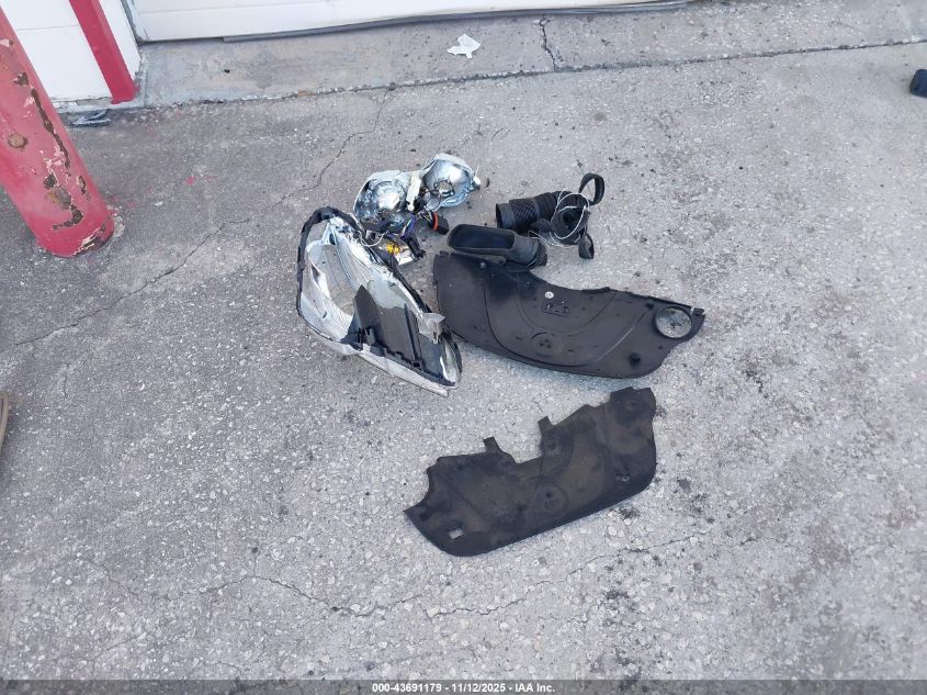 2008 Mercedes-Benz C 300 Luxury/Sport VIN: WDDGF54X38F082144 Lot: 43691179