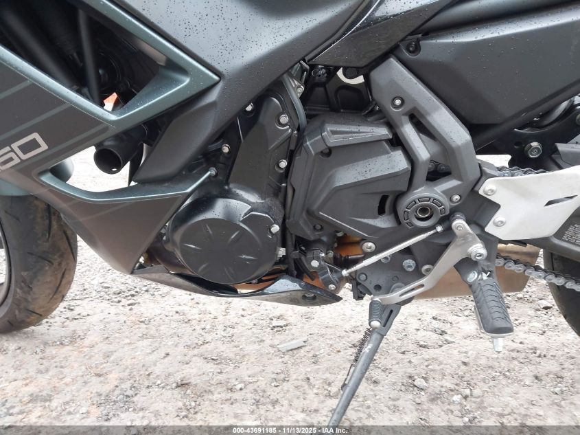 2025 Kawasaki Ex650 P VIN: ML5EXEP11SDAE6664 Lot: 43691185