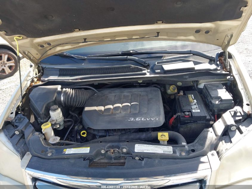 2011 Chrysler Town & Country Touring VIN: 2A4RR5DG2BR677507 Lot: 43691188