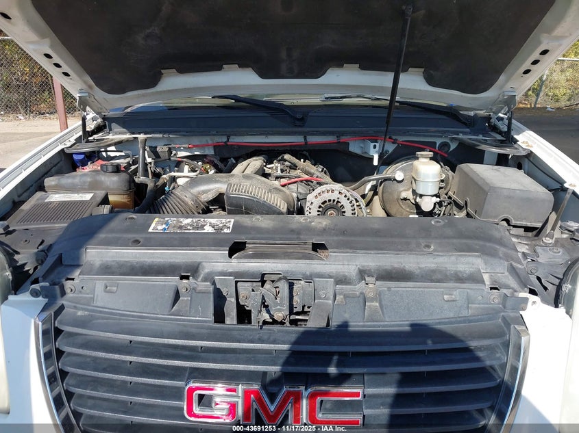 2008 GMC Yukon Sle VIN: 1GKFC13C48R153179 Lot: 43691253