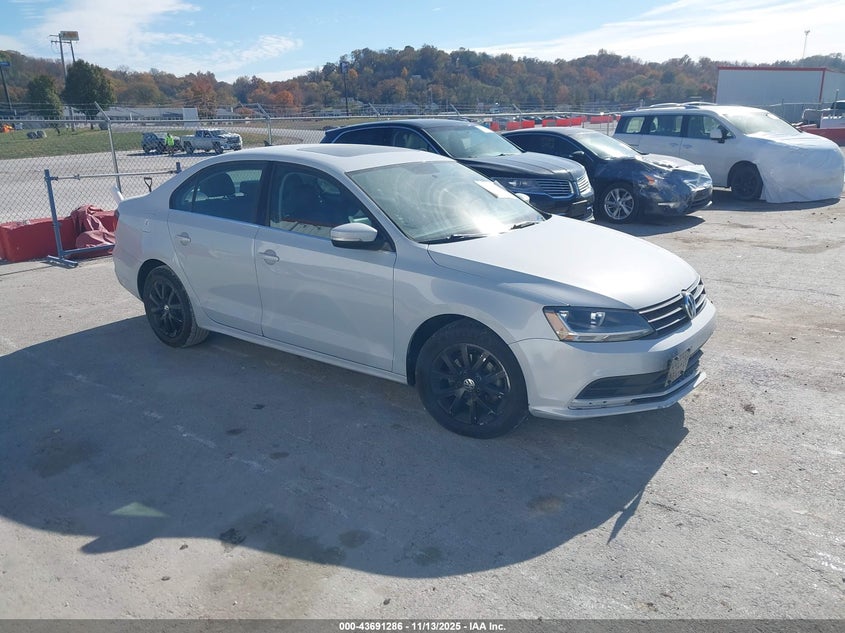 VOLKSWAGEN JETTA 1.4T SE