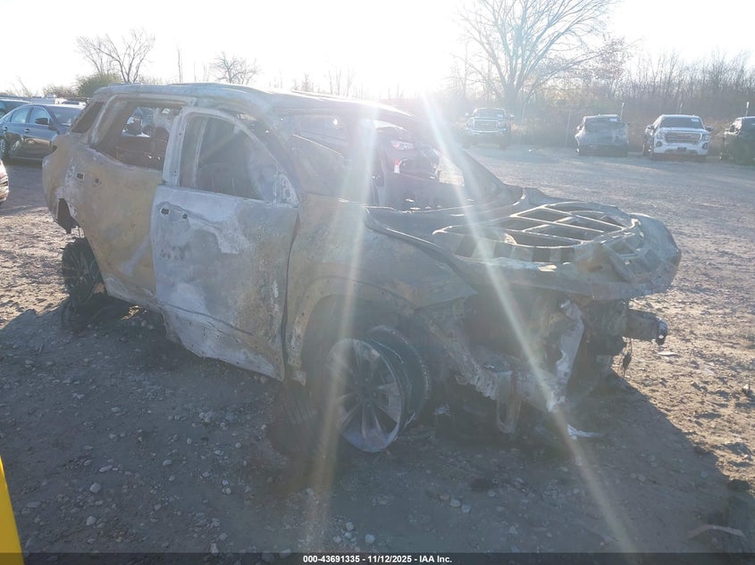 CHEVROLET EQUINOX AWD LT