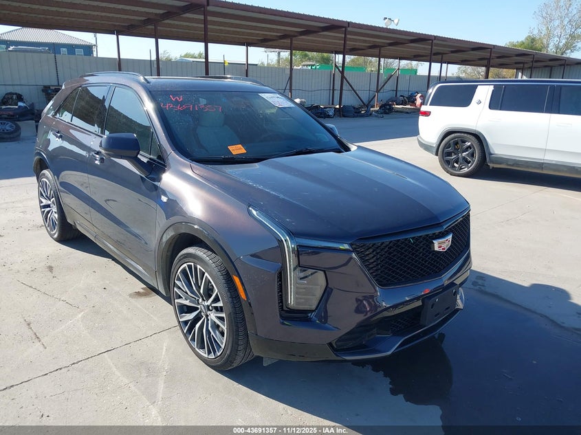 CADILLAC XT4 FWD SPORT
