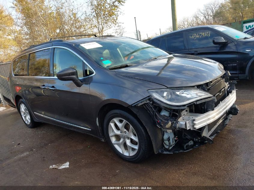 CHRYSLER PACIFICA TOURING-L