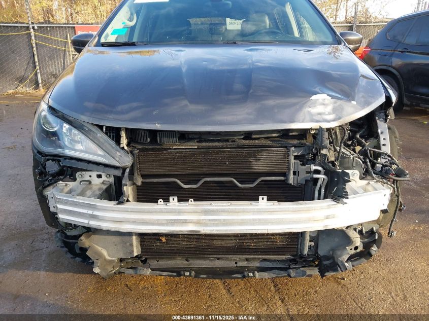 2017 Chrysler Pacifica Touring-L VIN: 2C4RC1BG8HR826871 Lot: 43691361