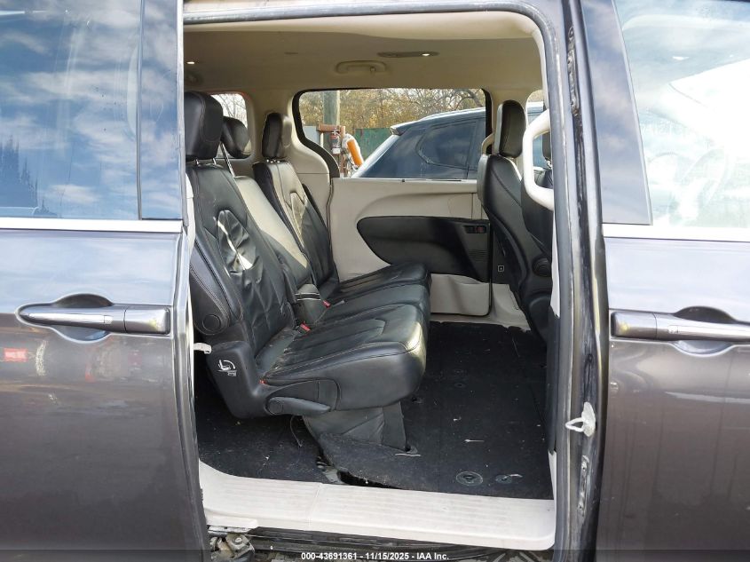 2017 Chrysler Pacifica Touring-L VIN: 2C4RC1BG8HR826871 Lot: 43691361