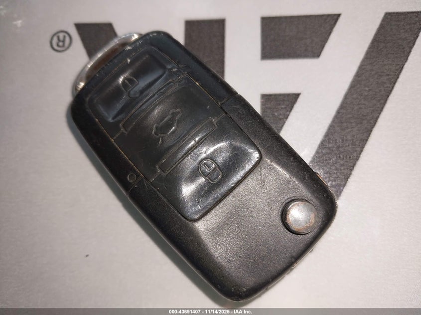 2002 Volkswagen Golf Gls 2.0L VIN: 9BWGB61J024030586 Lot: 43691407