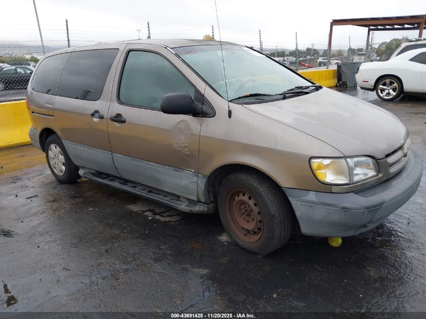 1999 Toyota Sienna Ce