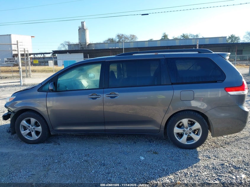 5TDKK3DC6ES485127 2014 TOYOTA SIENNA photo no. 15