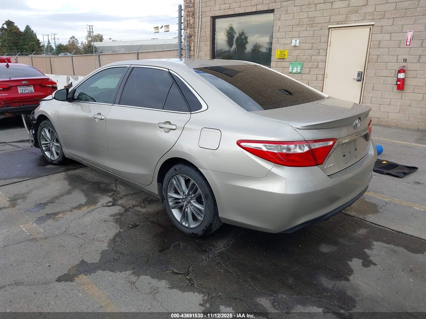 4T1BF1FK6HU406516 2017 TOYOTA CAMRY photo no. 3