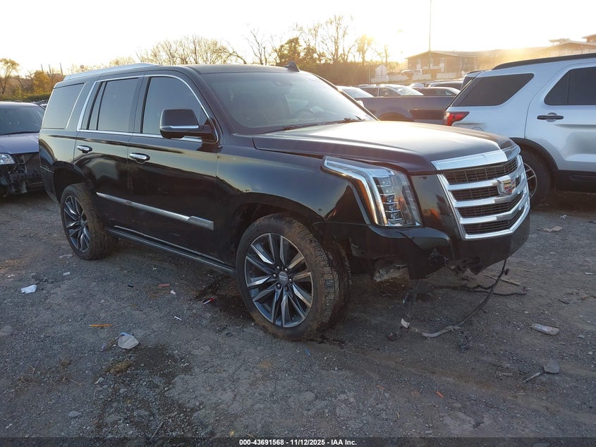 CADILLAC ESCALADE PREMIUM LUXURY