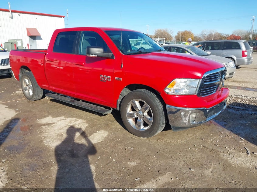 RAM 1500 BIG HORN 4X2 6 4 BOX