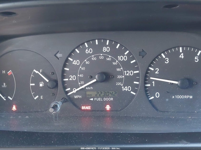 2000 Toyota Camry Ce VIN: 4T1BG22K7YU960933 Lot: 43691678