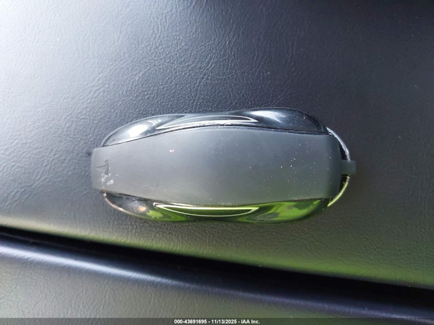 2018 Tesla Model S 100D/75D/P100D VIN: 5YJSA1E23JF243133 Lot: 43691695