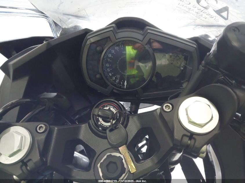 2023 Kawasaki Ex400 VIN: JKAEXKG17PDAS5294 Lot: 43691719