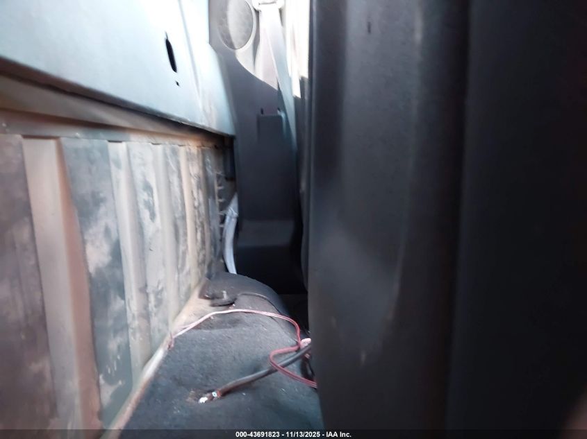 2009 Chevrolet Silverado 1500 Work Truck VIN: 1GCEC14XX9Z221432 Lot: 43691823