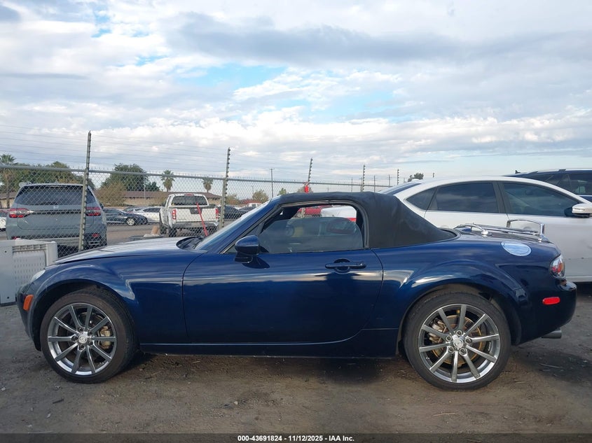 2008 Mazda Mx-5 Grand Touring VIN: JM1NC25FX80141336 Lot: 43691824