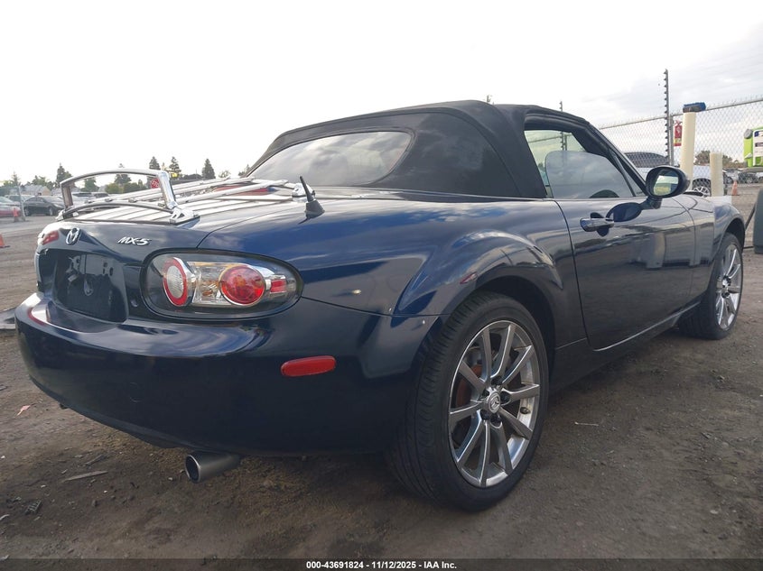 JM1NC25FX80141336 2008 MAZDA MX-5 photo no. 4