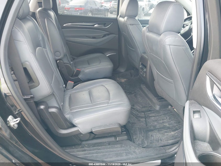 2018 Buick Enclave Essence VIN: 5GAERBKW8JJ267702 Lot: 43691844