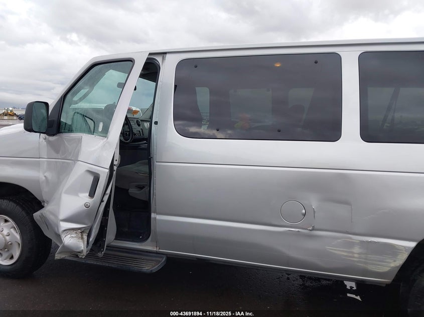 2009 Ford E-350 Super Duty Xl/Xlt VIN: 1FBNE31LX9DA27606 Lot: 43691894