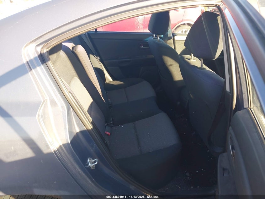 2008 Mazda Mazda3 I VIN: JM1BK32F981795111 Lot: 43691911