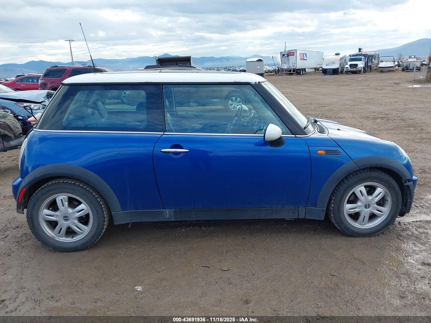 2006 Mini Cooper VIN: WMWRC33586TJ79545 Lot: 43691936
