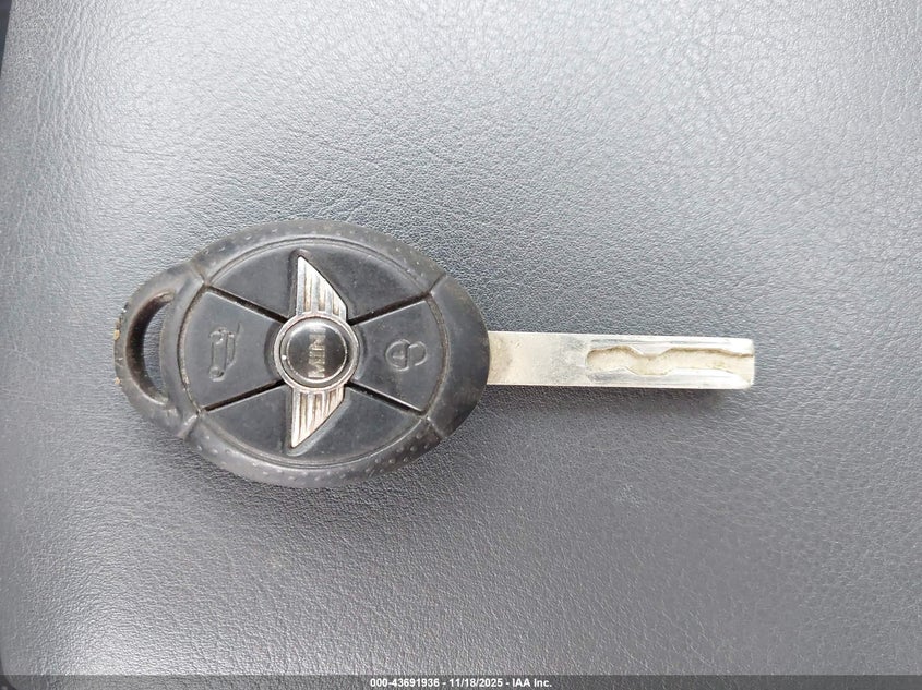 2006 Mini Cooper VIN: WMWRC33586TJ79545 Lot: 43691936