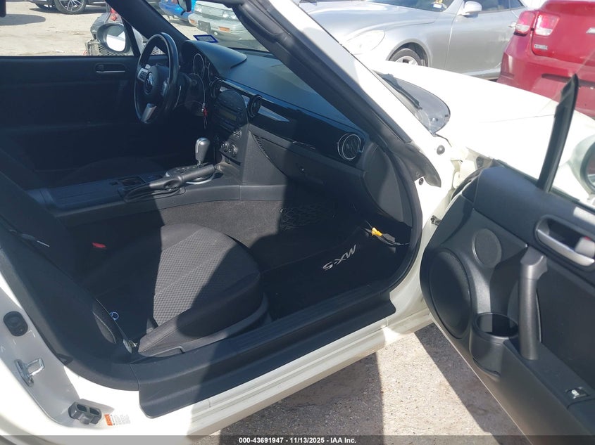 2006 Mazda Mx-5 Sport VIN: JM1NC25F660115653 Lot: 43691947