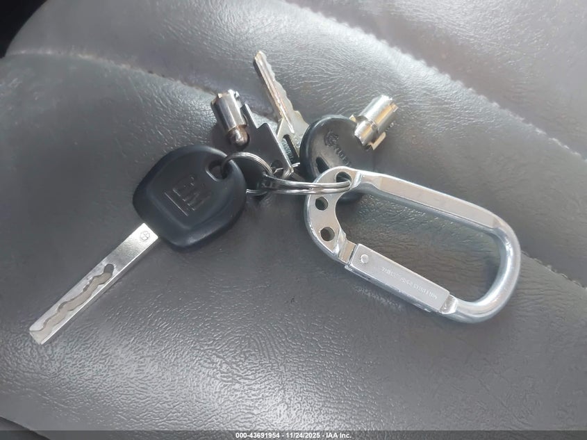 2020 GMC Savana Cutaway Work Van VIN: 7GZ37TCG2LN004029 Lot: 43691954