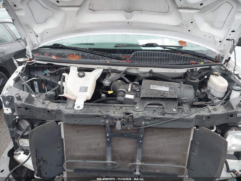 2017 Chevrolet Express 2500 Work Van VIN: 1GCWGAFF8H1352756 Lot: 43691970