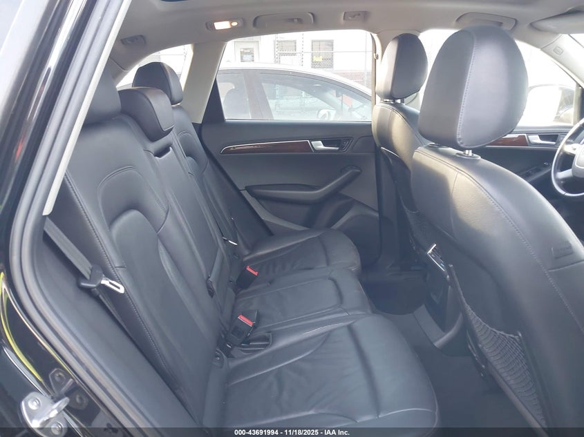 2012 Audi Q5 2.0T Premium VIN: WA1CFAFP6CA111800 Lot: 43691994