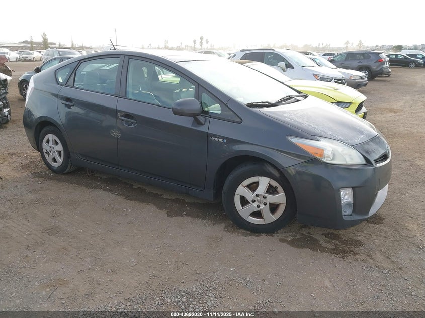 TOYOTA PRIUS IV