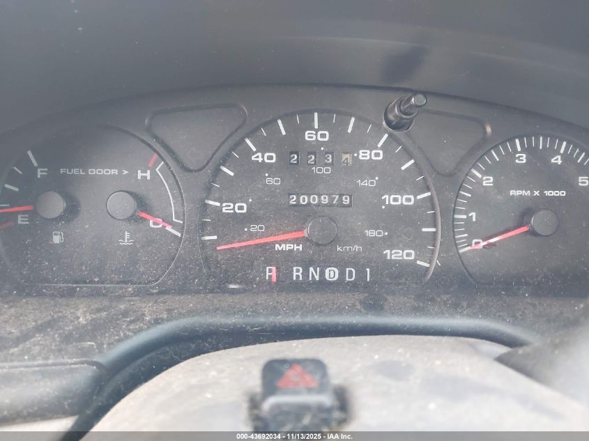 2001 Mercury Sable Ls Premium VIN: 1MEFM55S11G605142 Lot: 43692034