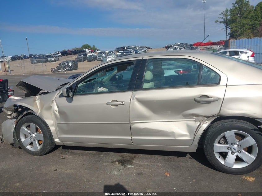 2007 Ford Fusion Se VIN: 3FAHP07Z27R217598 Lot: 43692062