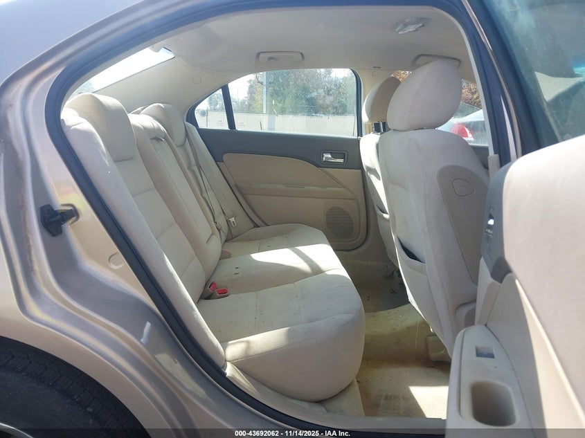 2007 Ford Fusion Se VIN: 3FAHP07Z27R217598 Lot: 43692062