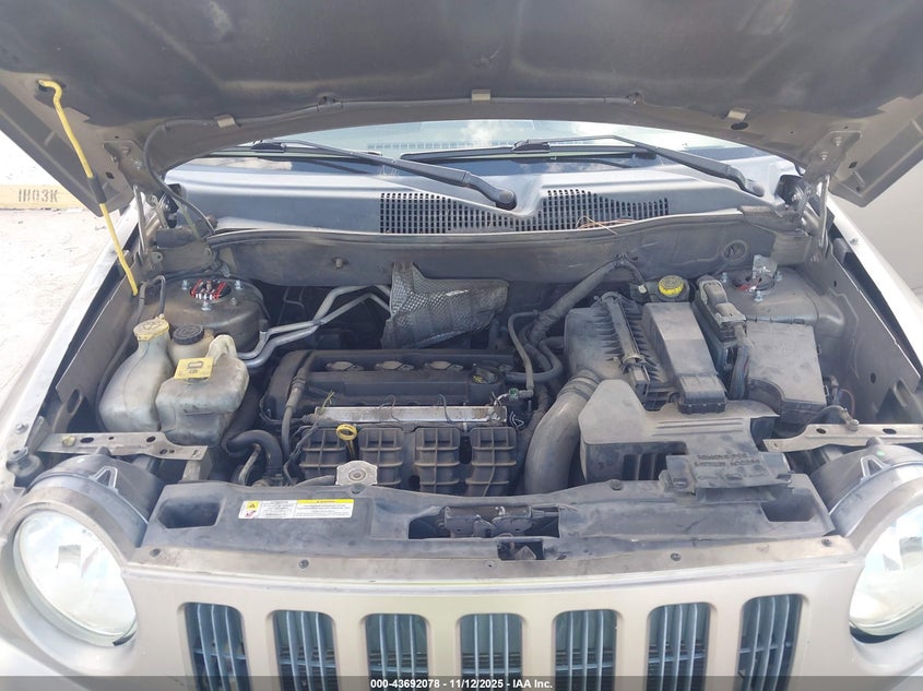 2008 Jeep Compass Sport VIN: 1J8FT47058D588876 Lot: 43692078