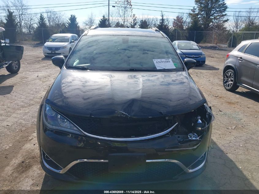 2017 Chrysler Pacifica Touring-L VIN: 2C4RC1BG0HR668154 Lot: 43692089