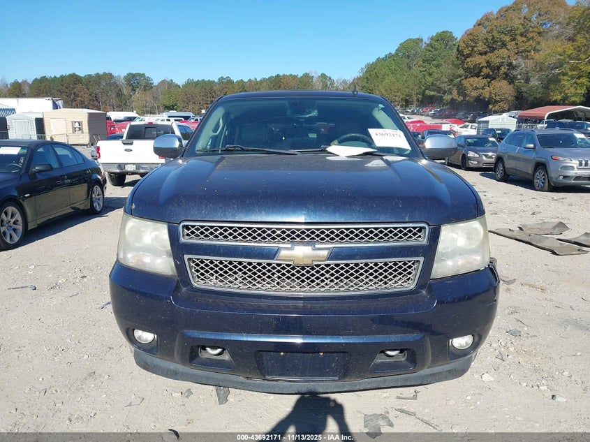 2009 Chevrolet Tahoe Ltz VIN: 1GNFK33099R211103 Lot: 43692171