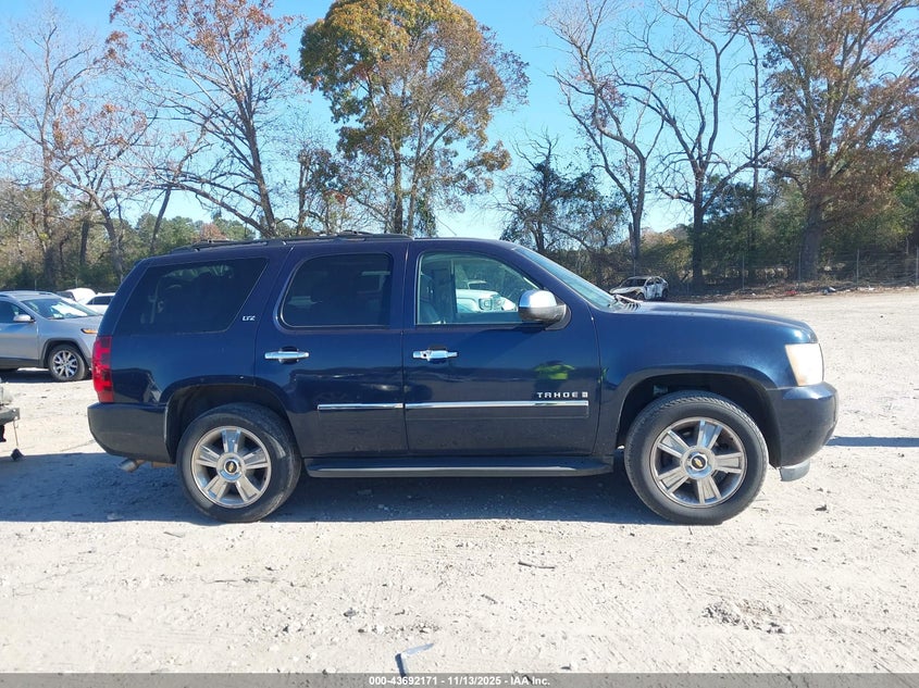 2009 Chevrolet Tahoe Ltz VIN: 1GNFK33099R211103 Lot: 43692171