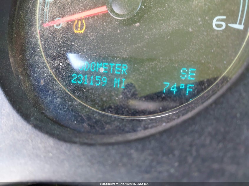 2009 Chevrolet Tahoe Ltz VIN: 1GNFK33099R211103 Lot: 43692171