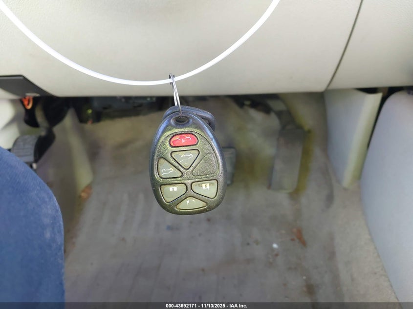 2009 Chevrolet Tahoe Ltz VIN: 1GNFK33099R211103 Lot: 43692171