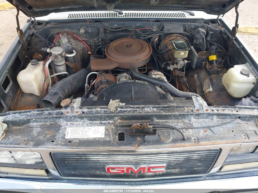 1991 GMC Suburban R15 Conventional VIN: 1GKER16K5MF529963 Lot: 43692193