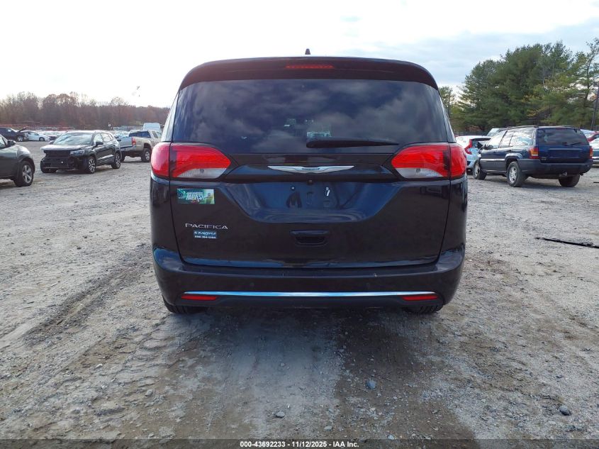 2017 Chrysler Pacifica Touring-L Plus VIN: 2C4RC1EG4HR525820 Lot: 43692233