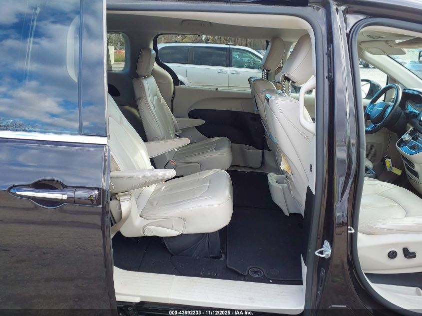 2017 Chrysler Pacifica Touring-L Plus VIN: 2C4RC1EG4HR525820 Lot: 43692233