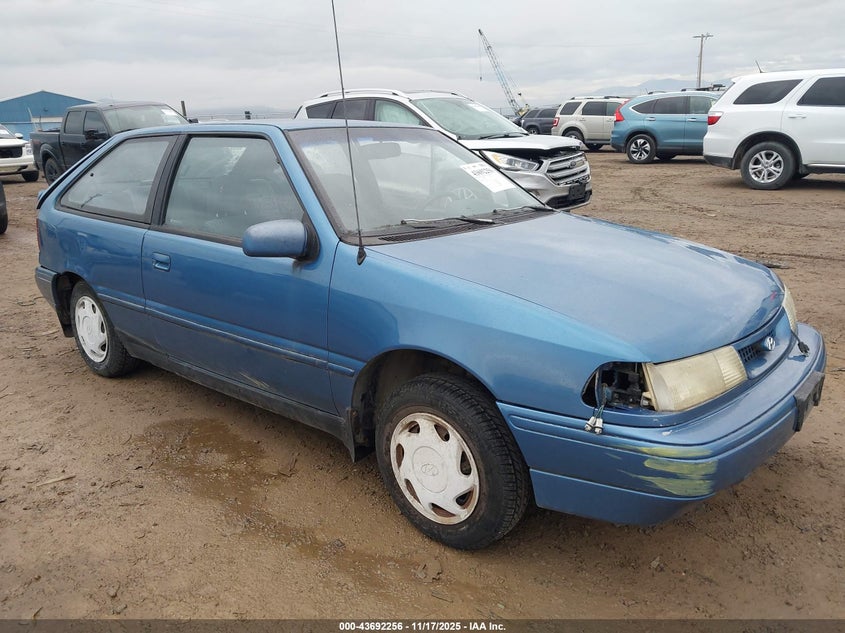 KMHVD32J7NU157375 HYUNDAI EXCEL Photo 1