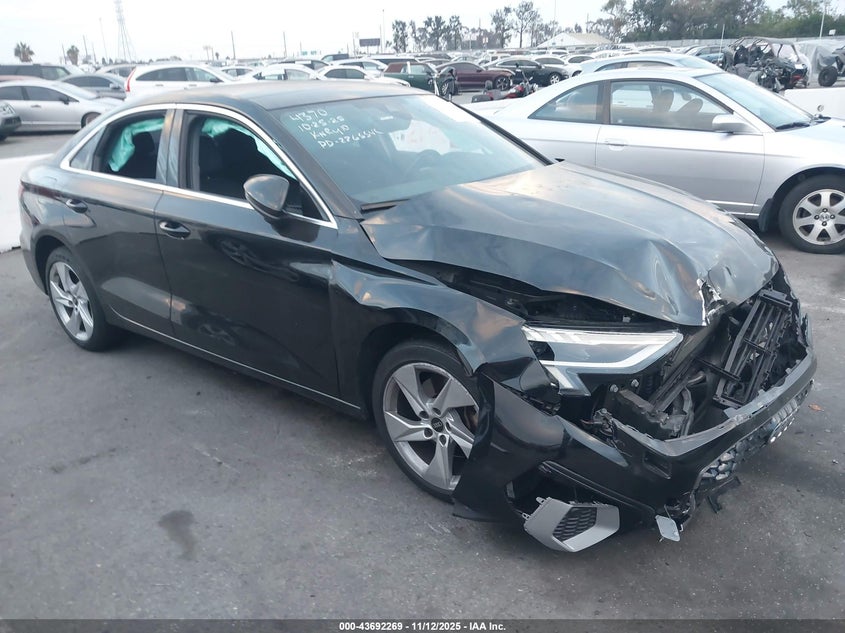 AUDI A3 PREMIUM 40 TFSI FRONT-WHEEL DRIVE S TRONIC