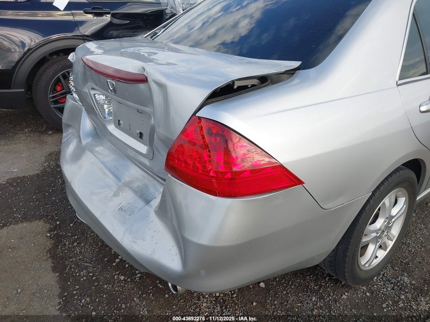 1HGCM56877A171605 2007 HONDA ACCORD photo no. 18