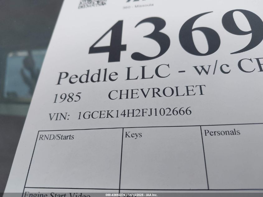1985 Chevrolet K10 VIN: 1GCEK14H2FJ102666 Lot: 43692278