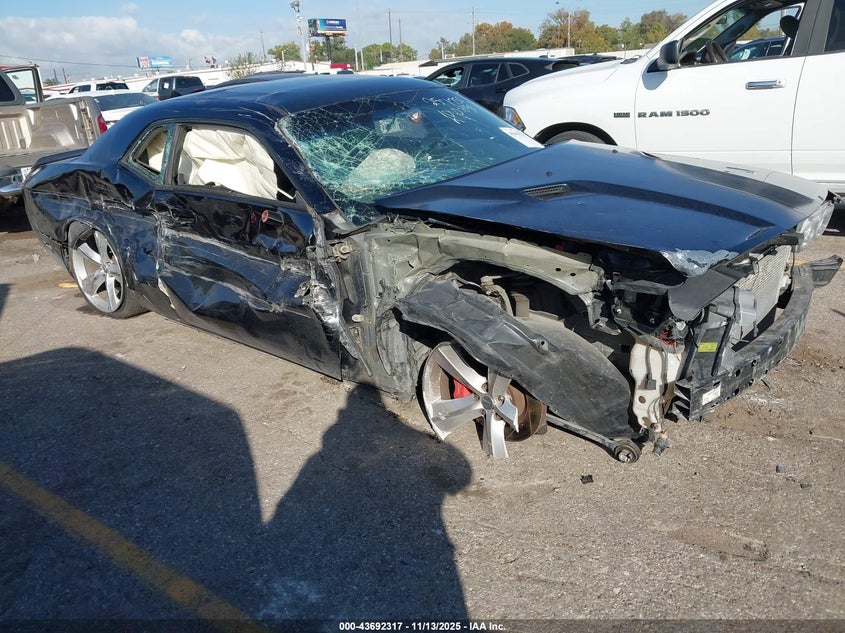 DODGE CHALLENGER SRT8